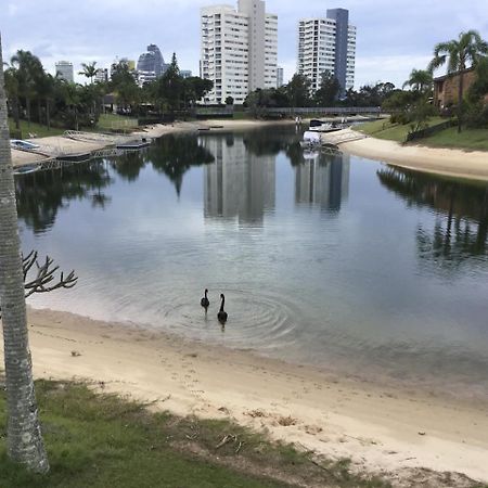 Plumosa On The Water Hotel Gold Coast Exterior foto